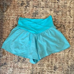 Never worn Aerie offline shorts